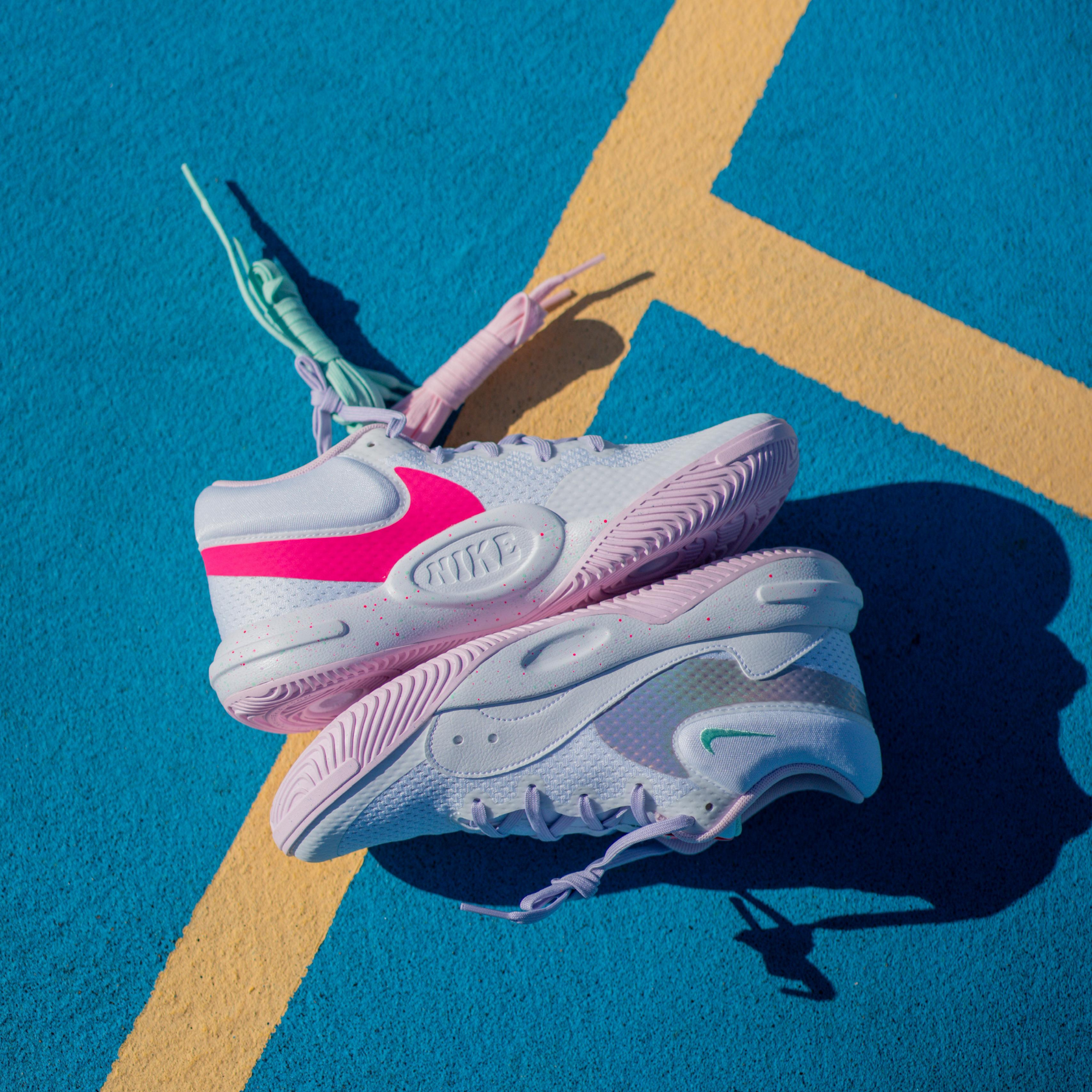 Image of Nike Hyperquick SE Unisex (White/Pink)