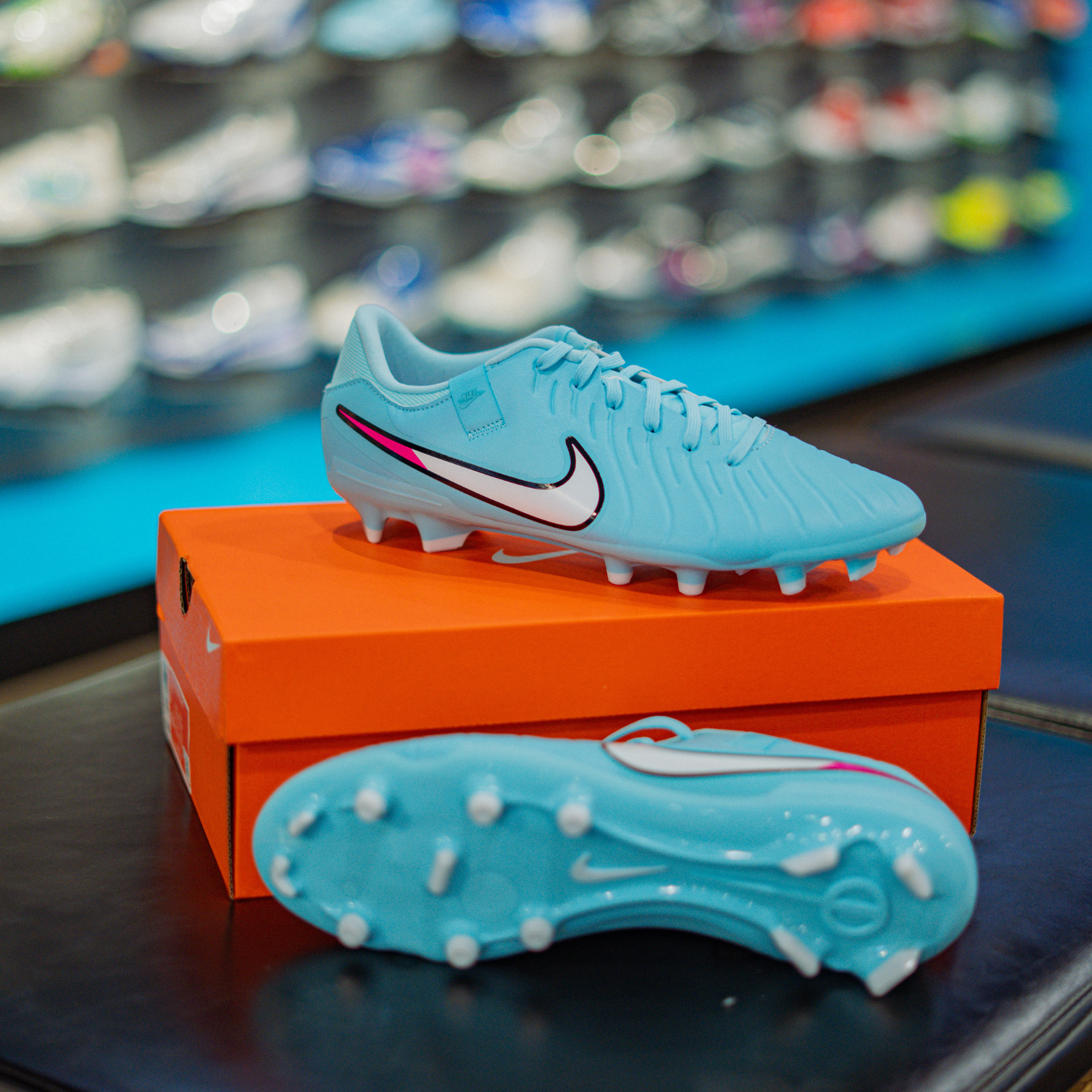 Image of Nike Tiempo Legend 10 FG/MG (Columbia Blue)