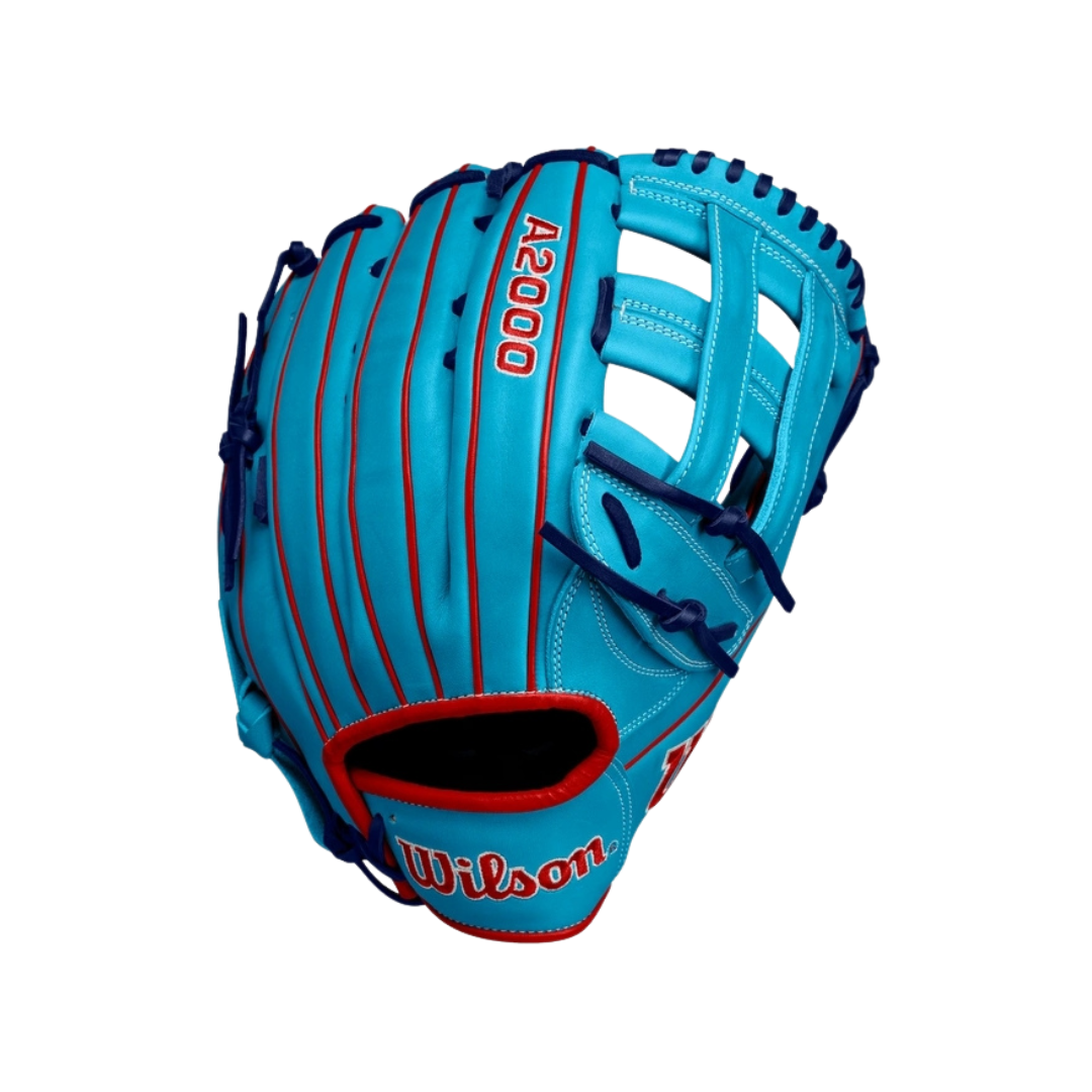 Wilson A2000 1750 RH Outfield Glove 12.5''.