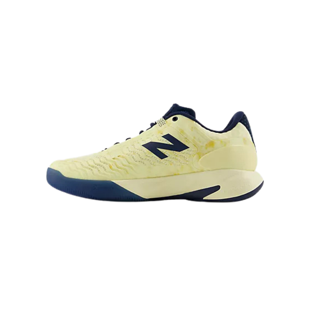 Image of New Balance Women's Fresh Foam X CT-Rally v2 (Beige/Navy/Gold)