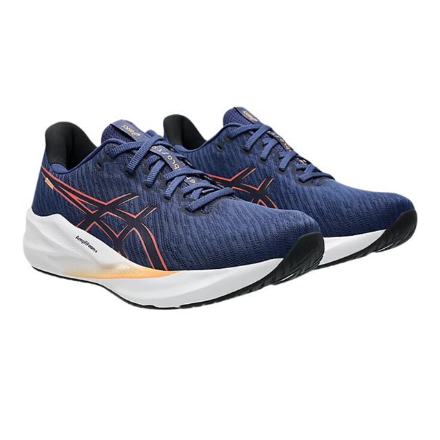 Asics Versablast 4 Men (Indigo Blue/Coral Reef) - Deportes Salvador Colom