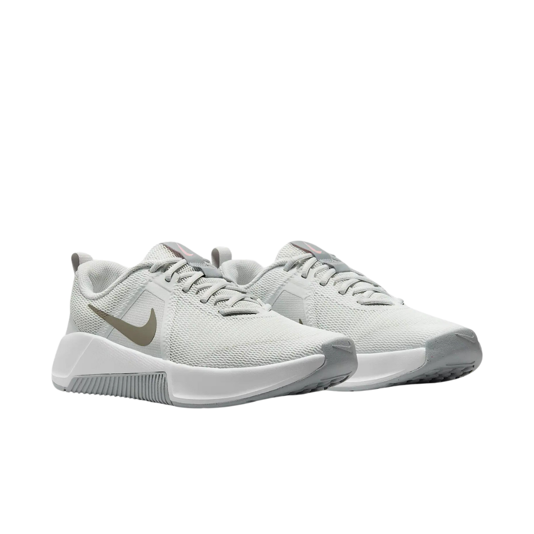 Image of Nike MC Trainer 3 Women (Light Grey) - Deportes Salvador Colom