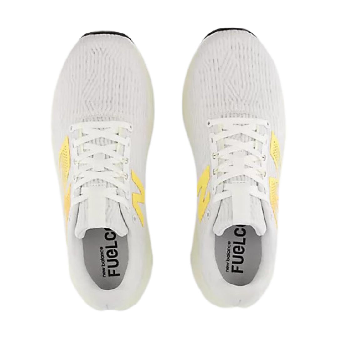 Image of New Balance FuelCell Propel v5 Women (White/Black/Hot Mango) - Deportes Salvador Colom