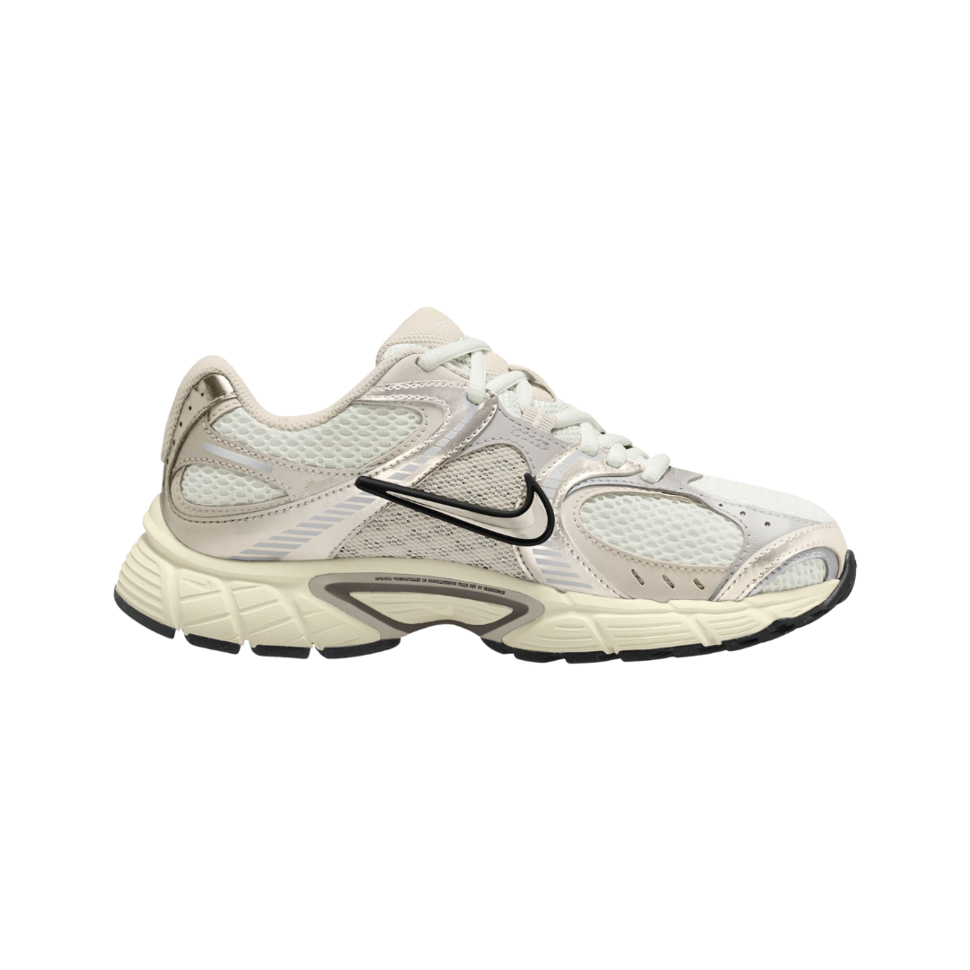 W'S NIKE V5 RNR BEIGE - Deportes Salvador Colom