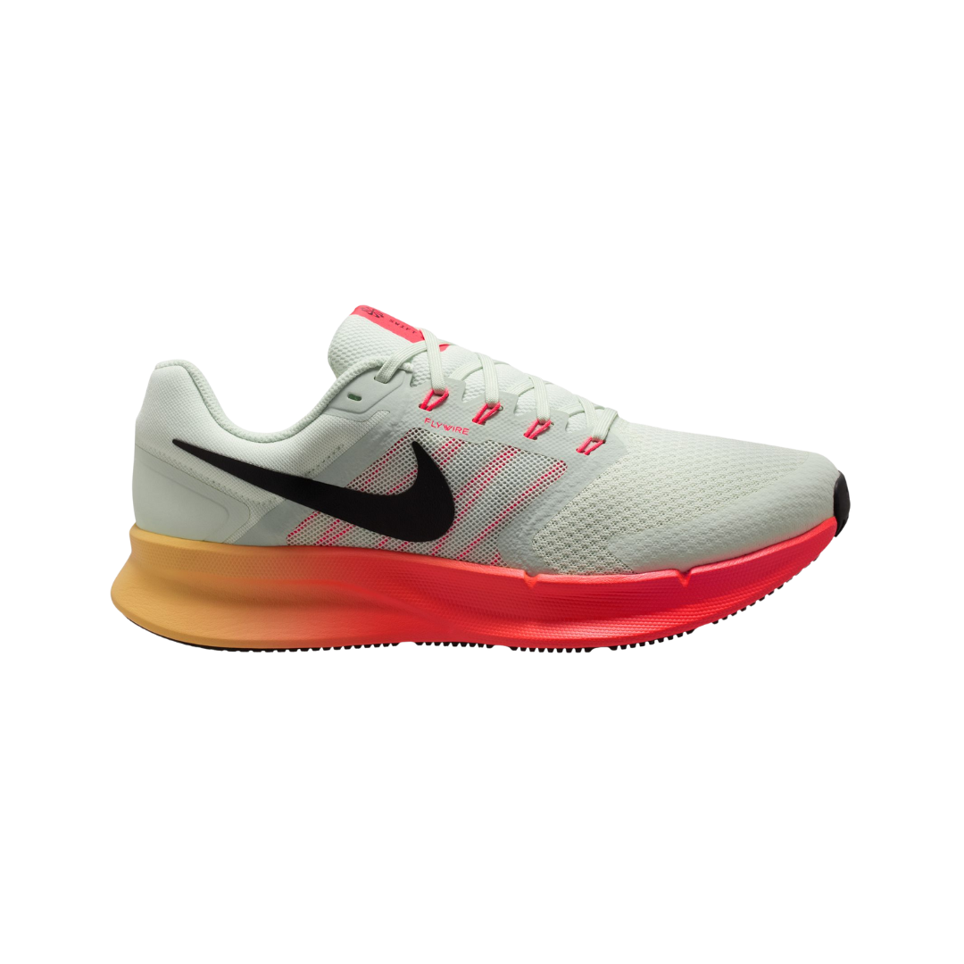 Nike Run Swift 3 Men (White/Orange) - Deportes Salvador Colom