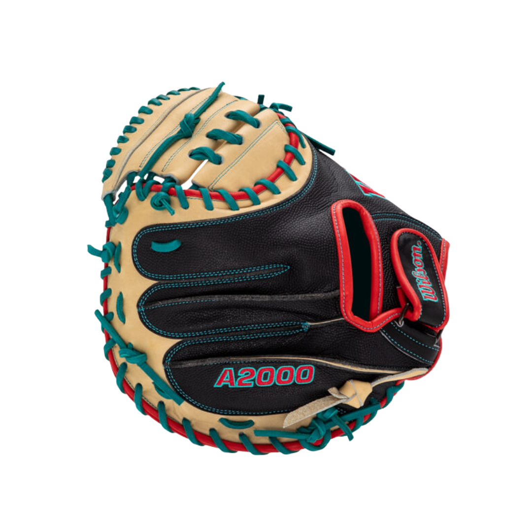 Wilson A2000 PF33 Catcher's Mitt 33" (Black/Blonde)